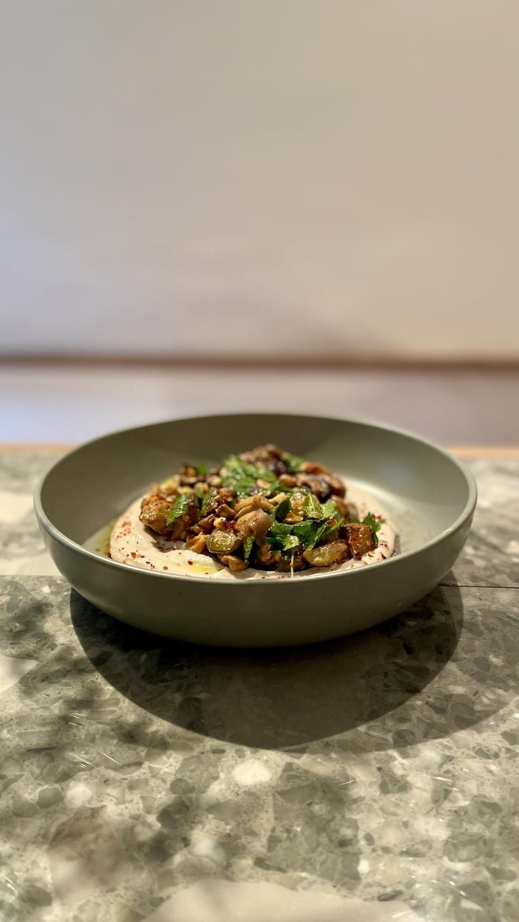 Aubergine, White Bean Hummus And Toasted Almonds - ita Madrid - 801603
