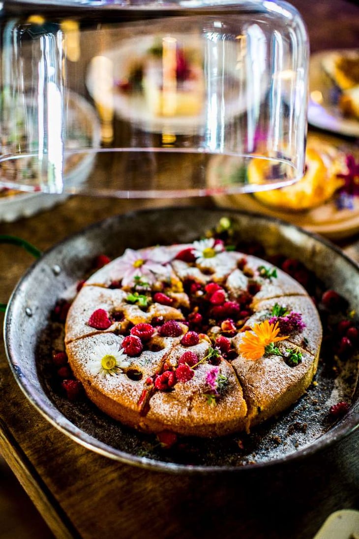 Light Cake With Fruit From Our Organic Garden - Kwaśne Jabłko - 594829