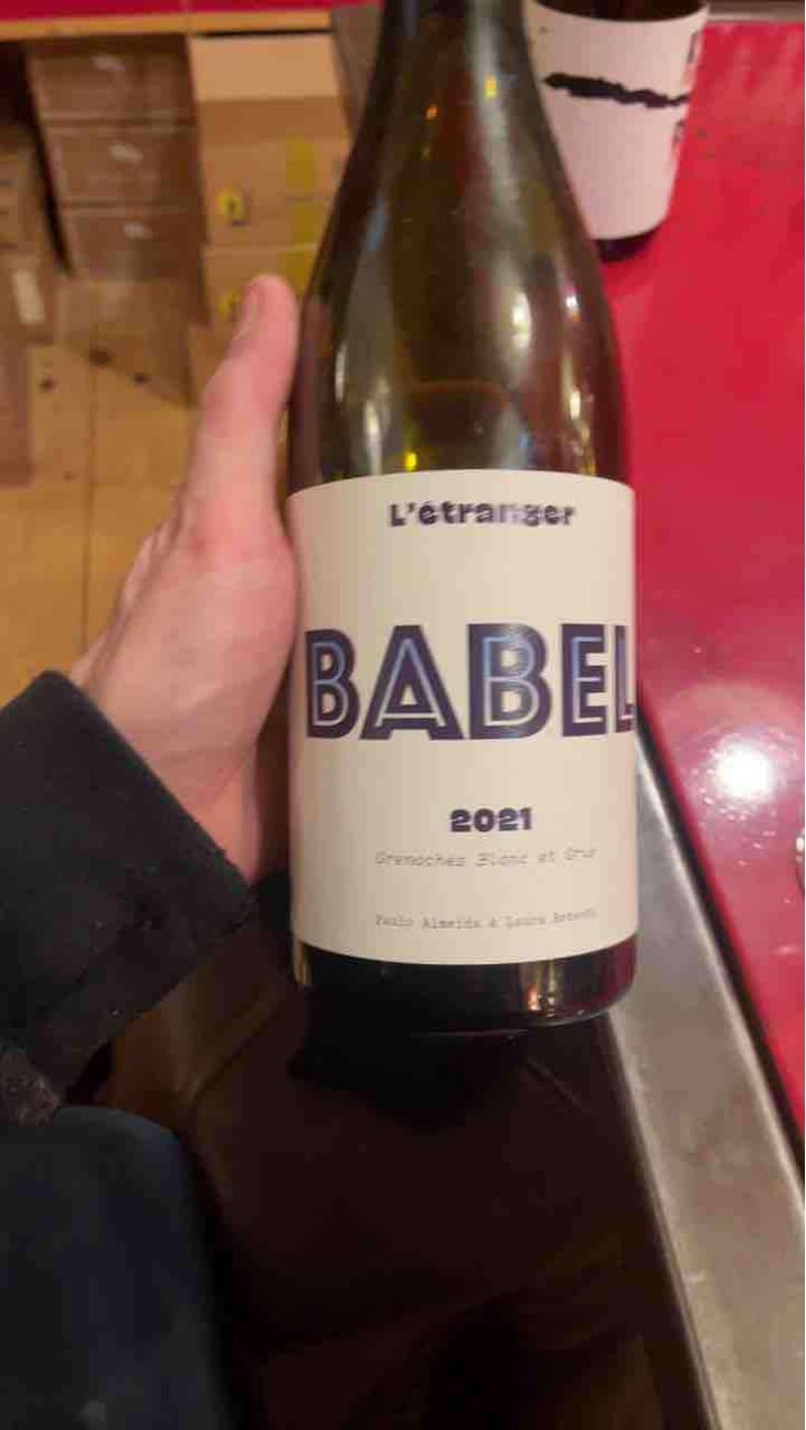 Babel - Domaine de L'Étranger - Paulo Almeida & Laura Rebeissi 