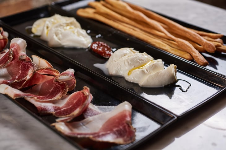 Baffalo Mozzarella Chease - Biografia, storie di vino - 648551