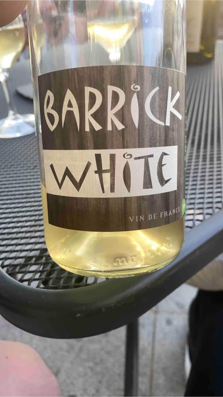 Barrick White - Domaine Léonine - Jordan Le Guyader 