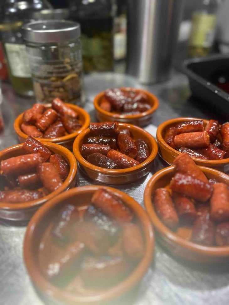 Basque Txistorra - Café Carlos & Diego’s - 800116