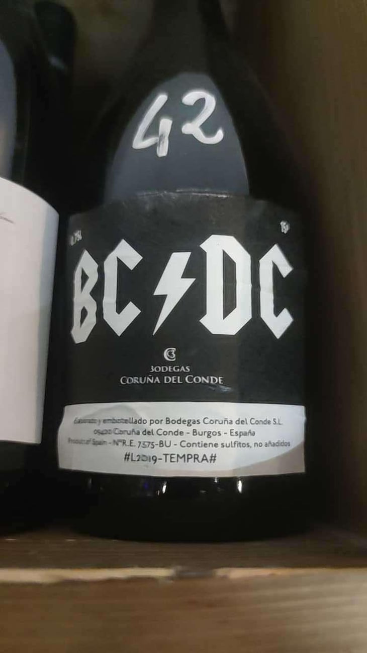 BC DC - Bodegas Coruña del Condé - Angelica Amo Lopez & Julien Ben Hamou Lopez 