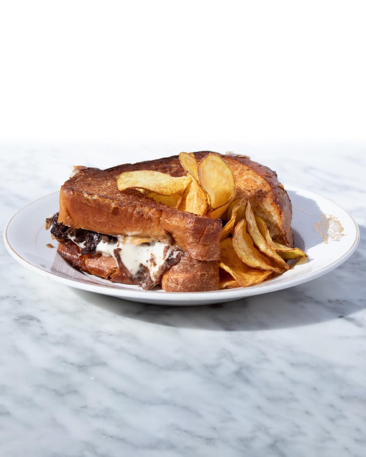 Beef Sandwich With Truffled Cheese - Cru - 765848