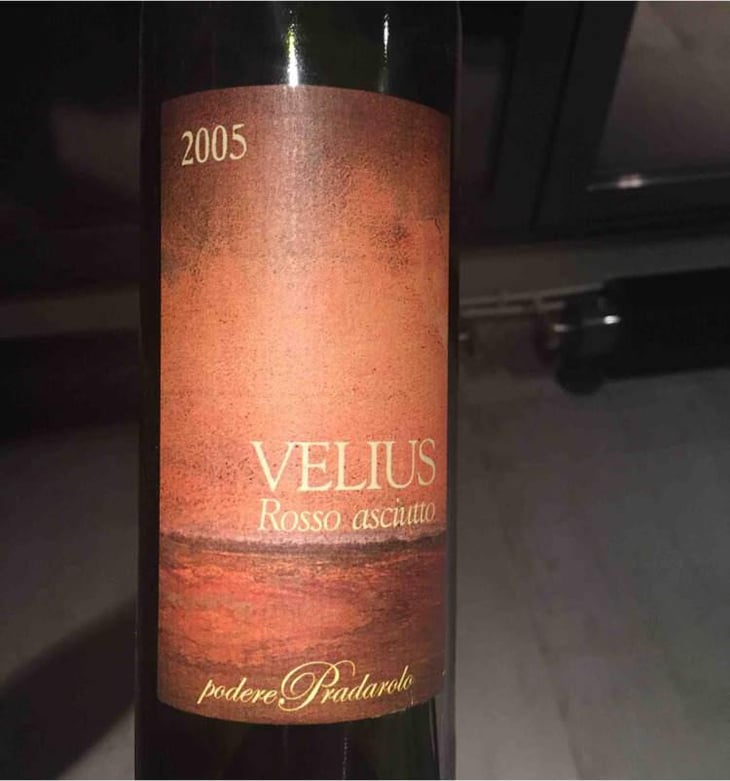 Velius Rosso Asciutto - Podere Pradarolo - Alberto Carretti 