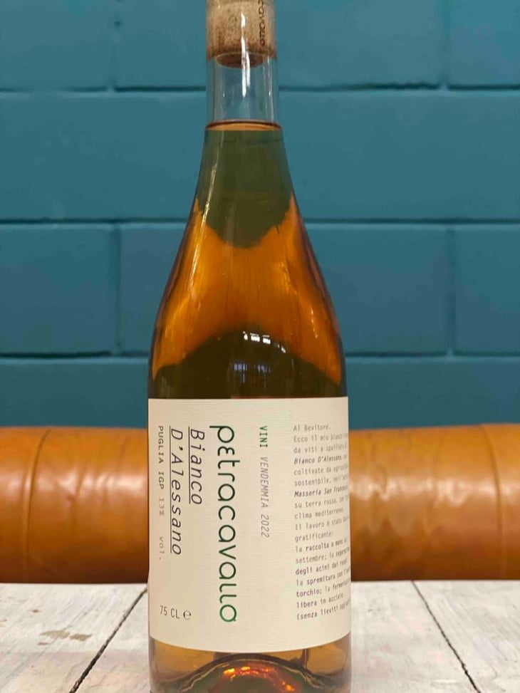 Bianco D'Alessano - Vini Petracavallo - Vito D'Onghia 