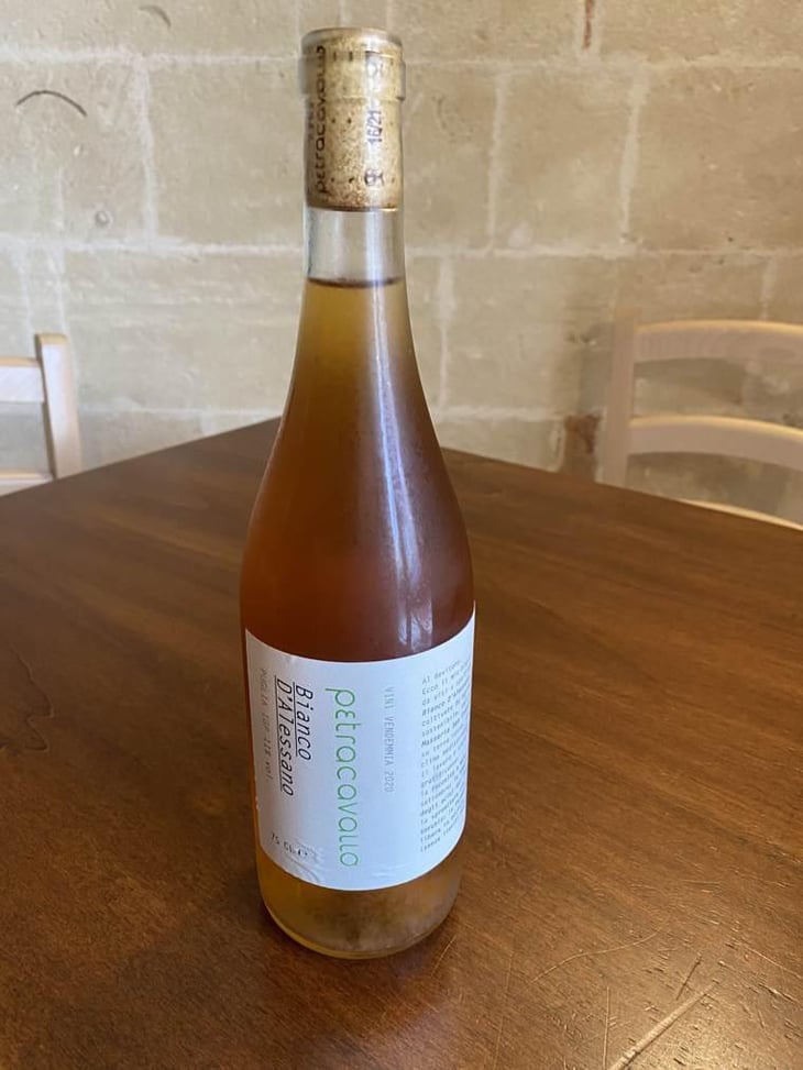 Bianco D'Alessano - Vini Petracavallo - Vito D'Onghia 