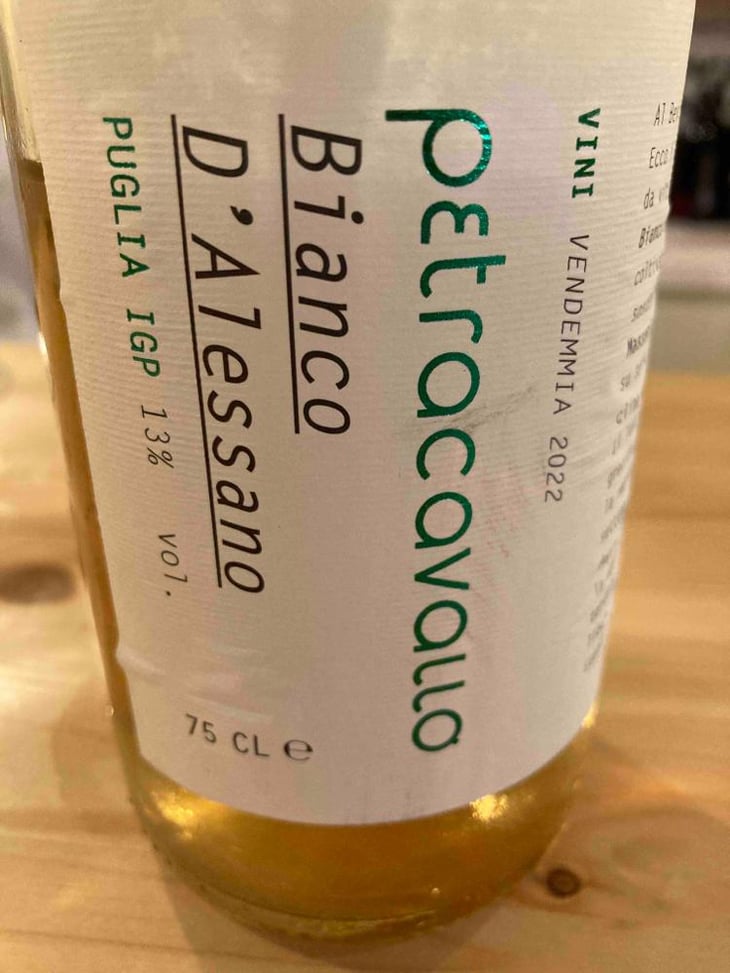 Bianco D'Alessano - Vini Petracavallo - Vito D'Onghia 