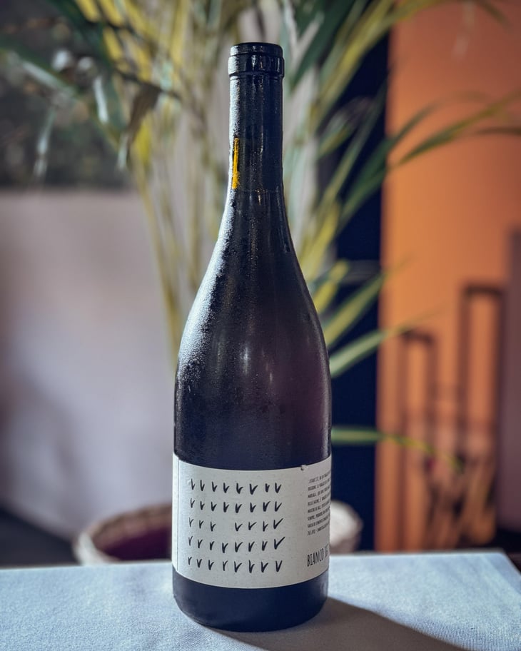Bianco IGT Terre Siciliane Numero Wine - Numero Wine by Maria Elena Dioguardi e Dislivelli, Sicilia - Marilena Barbera 