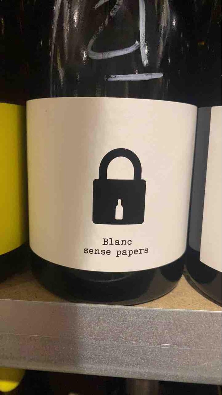 Blanc Sense Papers - Bodega Clandestina - Ferran Lacruz 