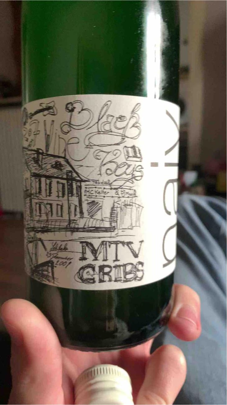 Blauer Sylvaner auf der Schale - Weingut Michael Teschke - Michael Teschke 