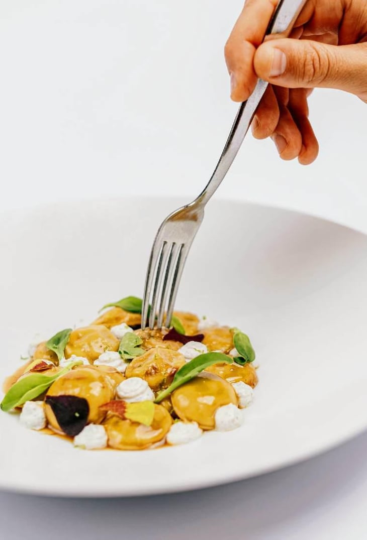 Bottoni Ripieni Di Melanzana Affumicata, Zafferano, Aglio Nero E Yoghurt - Birraria la Corte - 505944