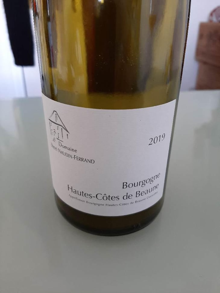 Bourgogne Hautes-Côtes de Beaune - Domaine Henri Naudin-Ferrand - Claire Naudin 