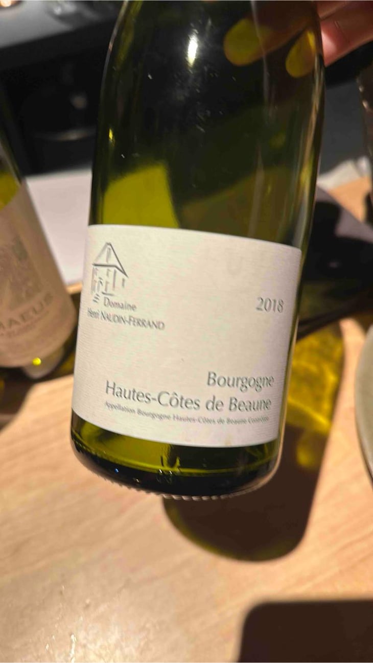 Bourgogne Hautes-Côtes de Beaune - Domaine Henri Naudin-Ferrand - Claire Naudin 