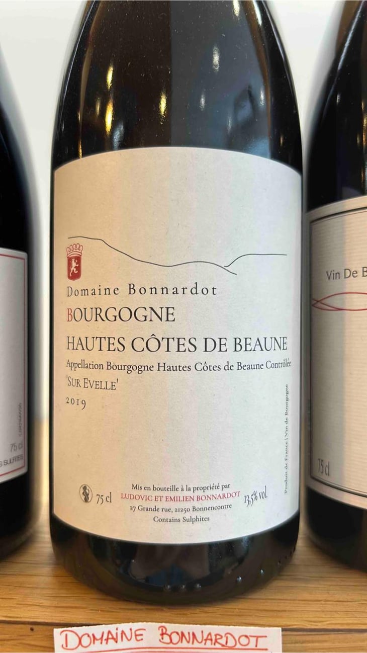 Bourgogne Hautes-Côtes de Beaune "Sur Evelle" - Domaine Bonnardot - Antoine, Ludovic & Emilien Bonnardot 