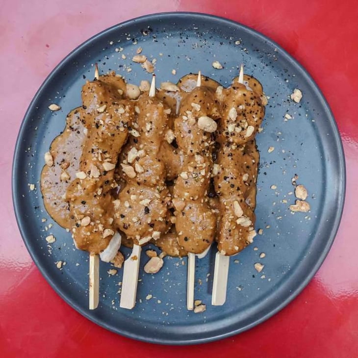 Brochettes De Poulet Sauce Satay - Chez Pinot - 492060