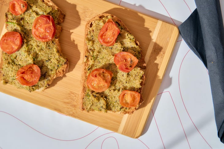 Bruschetta Pesto Di Broccoli E Cavolfiore, Pomodorini Confit - Raciò - 778907