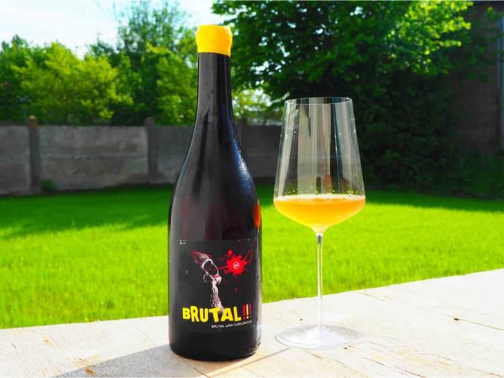 Brutal - MicroBioWines - Ismael Gozalo 