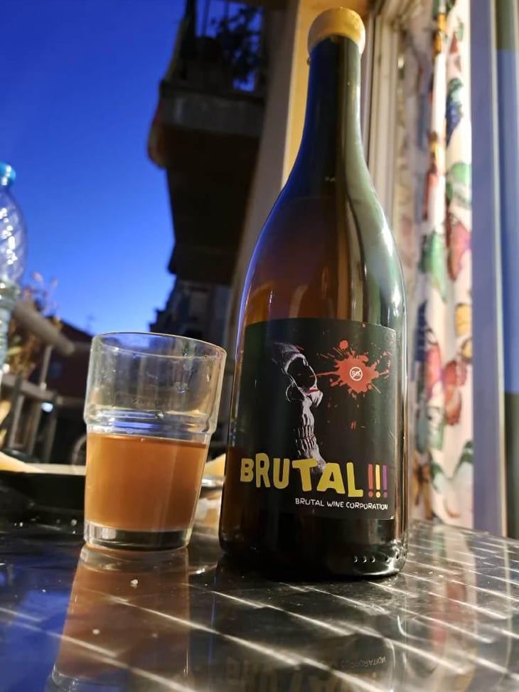 Brutal - MicroBioWines - Ismael Gozalo 