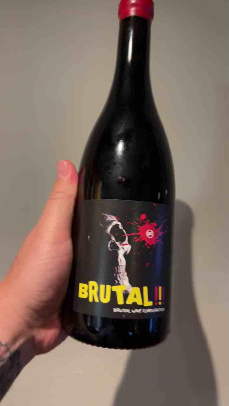 Brutal - MicroBioWines - Ismael Gozalo 