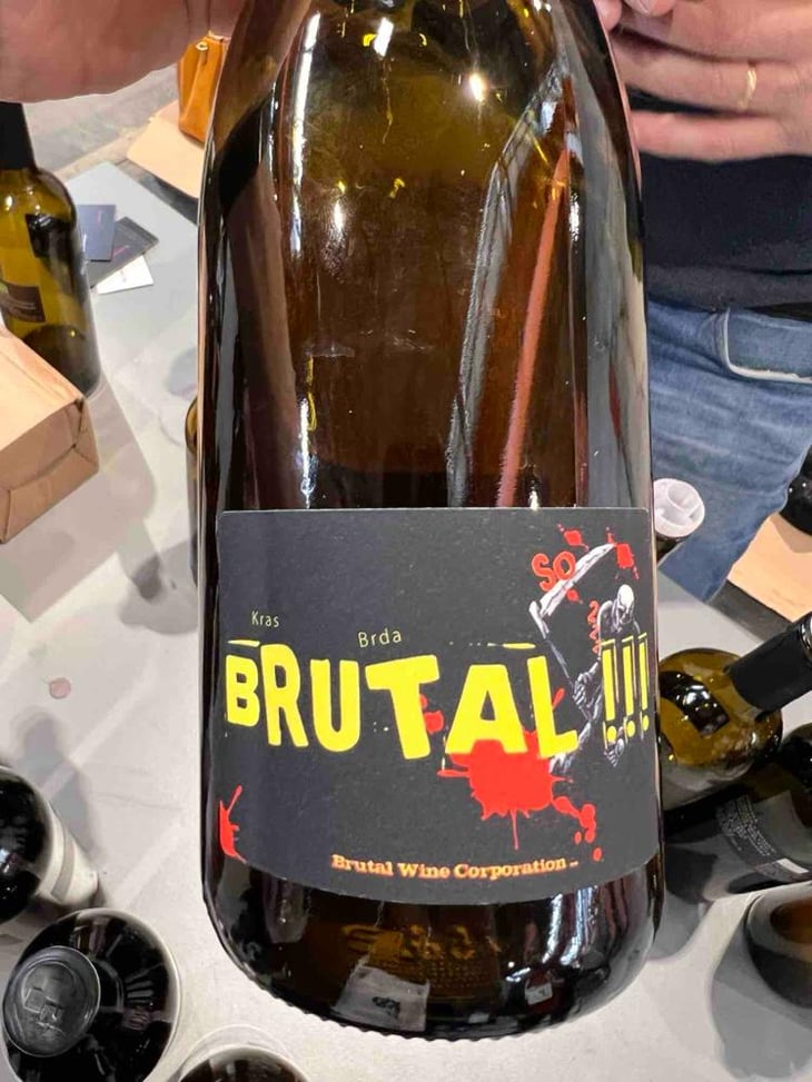 Brutal - Vina Štemberger - Sebastianj Štemberger 