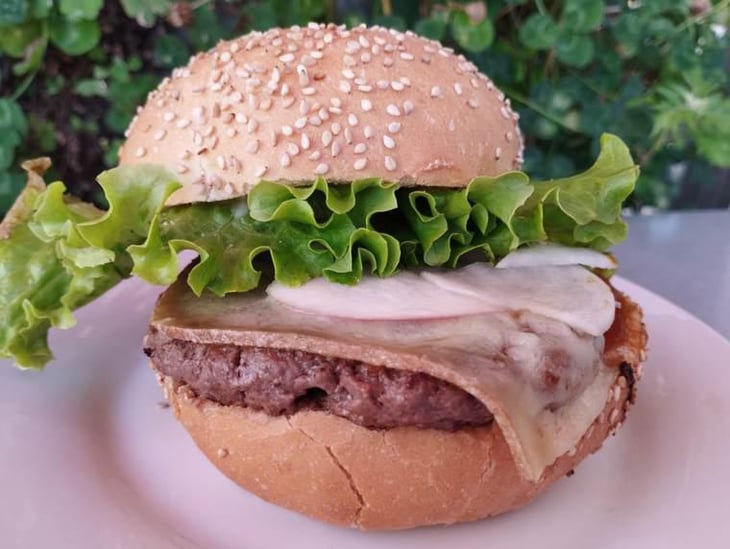 Burger Presque Classique - Juste à Côté - 553042