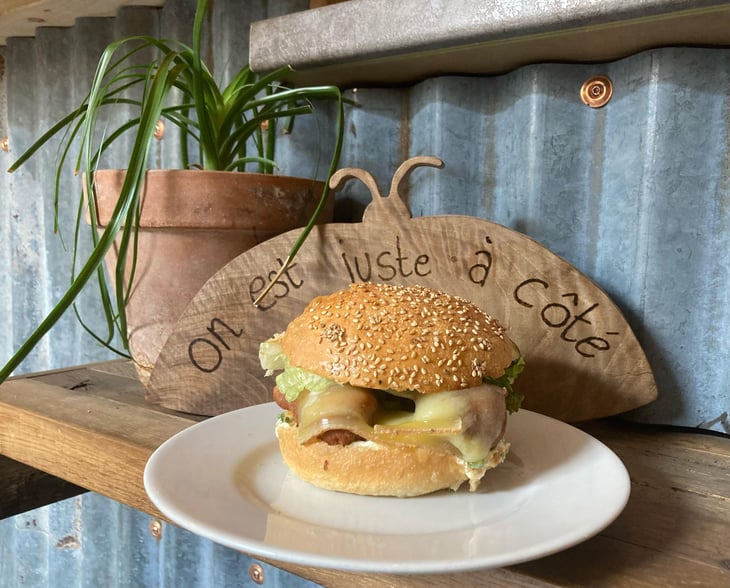 Burger Un Zeste De Truite - Juste à Côté - 680457
