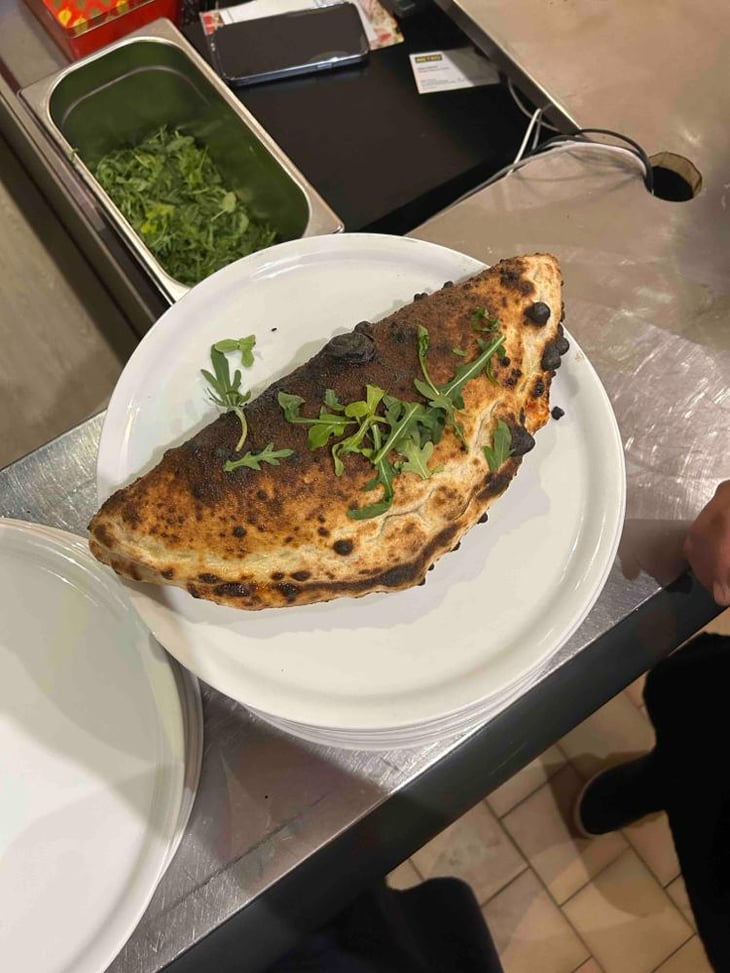 Calzone - Toulon pizza club - 615363