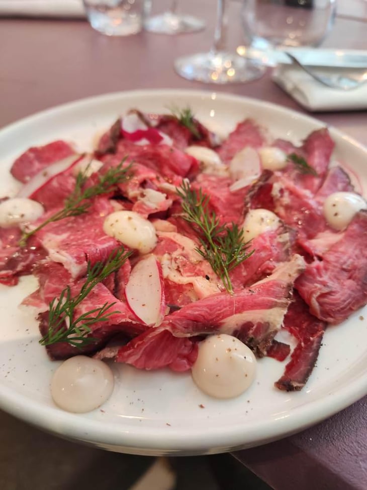 Carpaccio De Boeuf Cuit En Croûte De Sel - Bistro Dalpozzo - 578536
