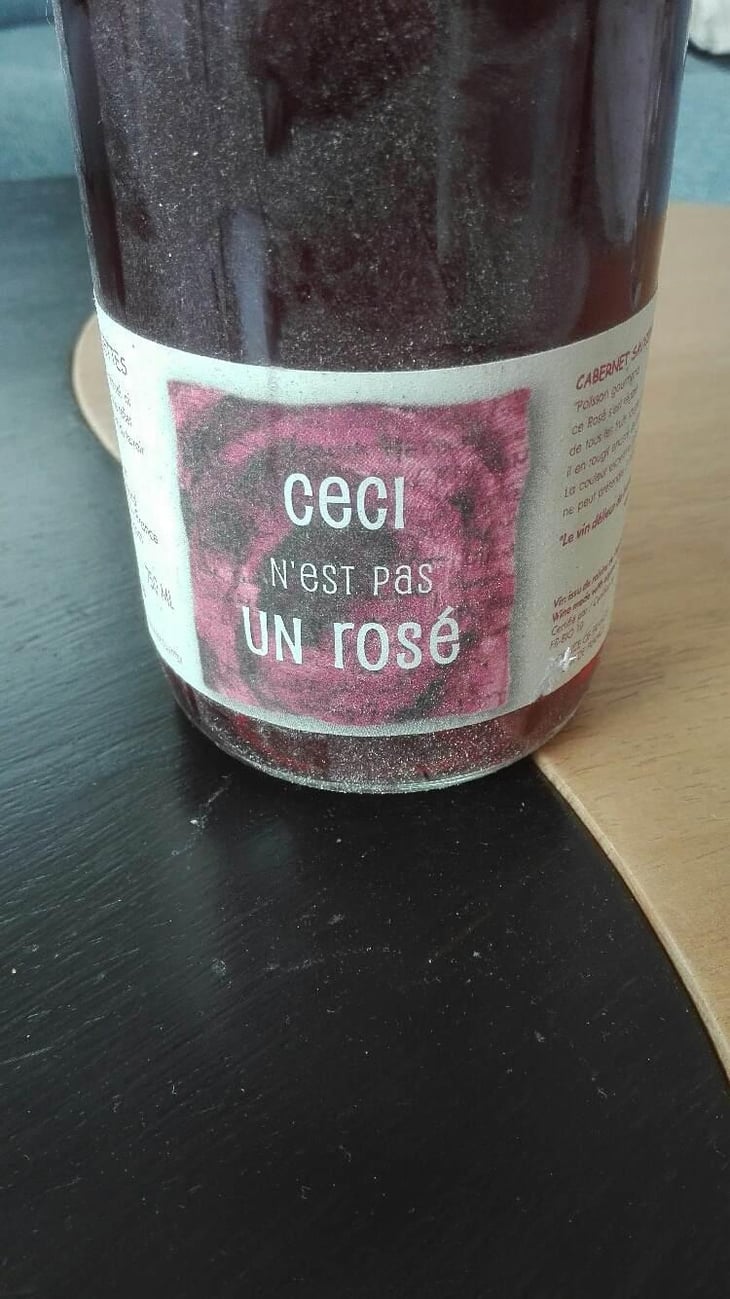 Ceci N'Est Pas Un Rosé - Les Sablonnettes - Christine & Joël Ménard 