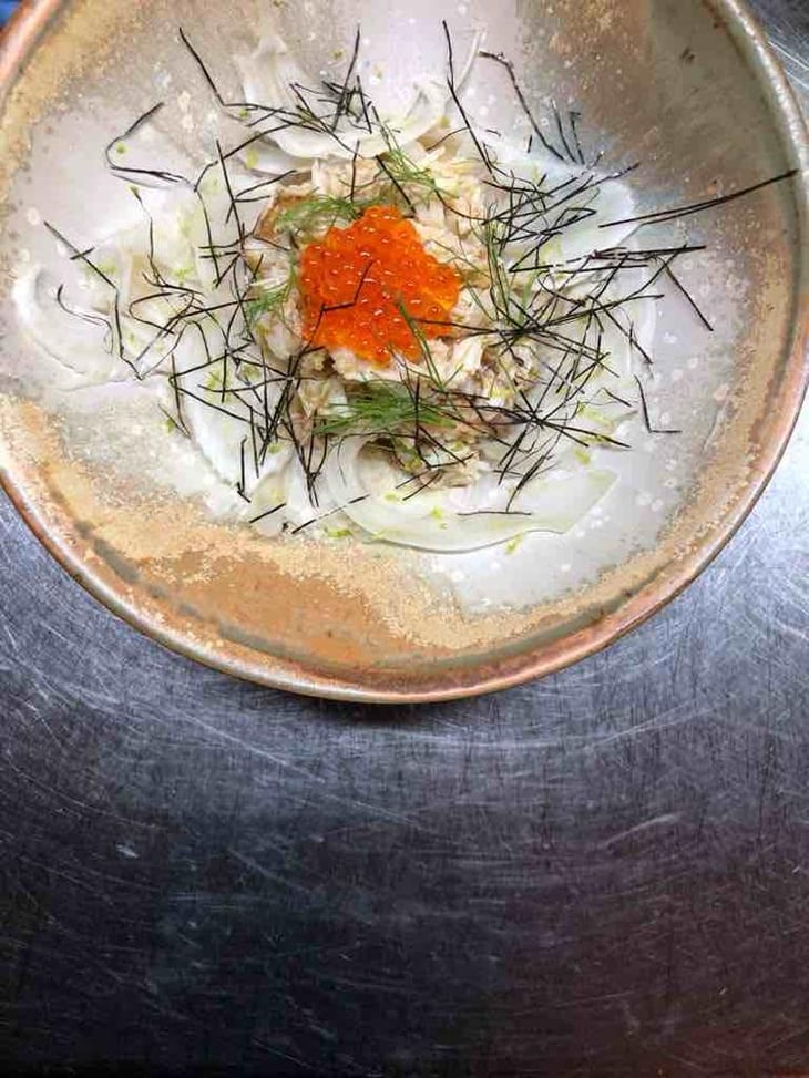 Chaire D’Araignée De Mer, Ponzu Et Fruit De La Passion, Oeufs De Truite, Fenouil - Le Canon d’Achille - 716340