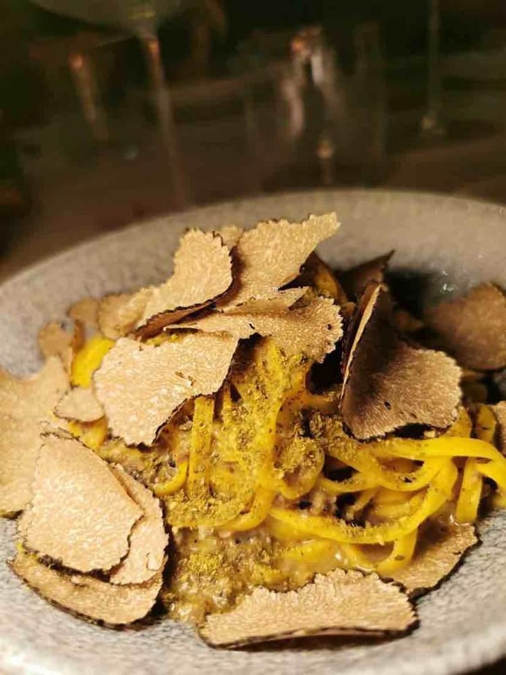 Chitarrini All’Uovo, Tartufo Estivo Fermentato E Pepe Di Szechuan - Luce Ristorante - 362702