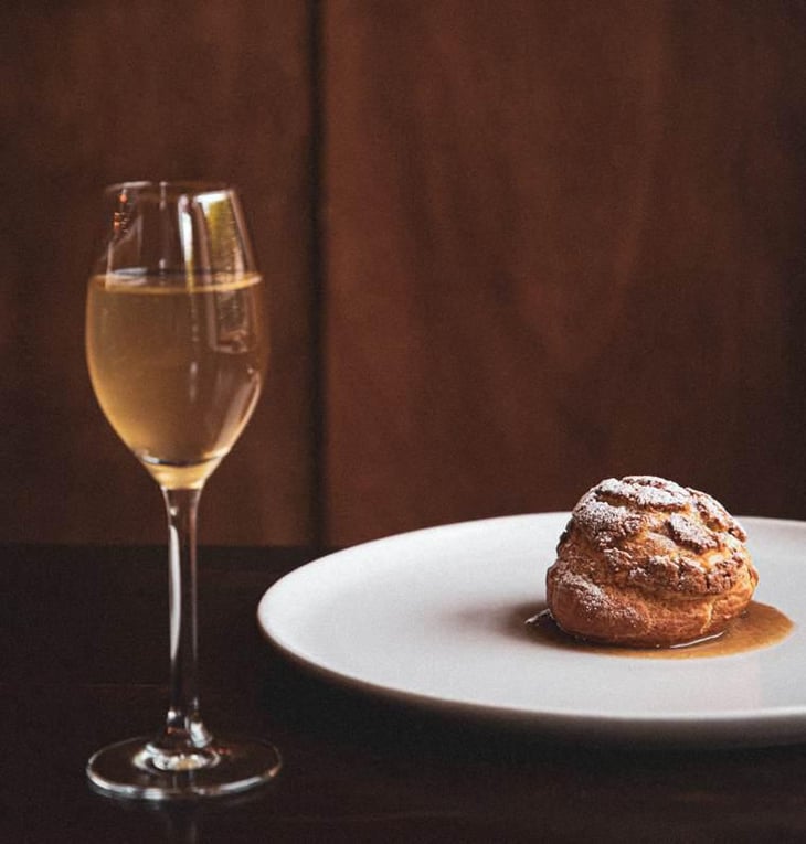 Choux Pastry - Restaurant Rotonde - 527354