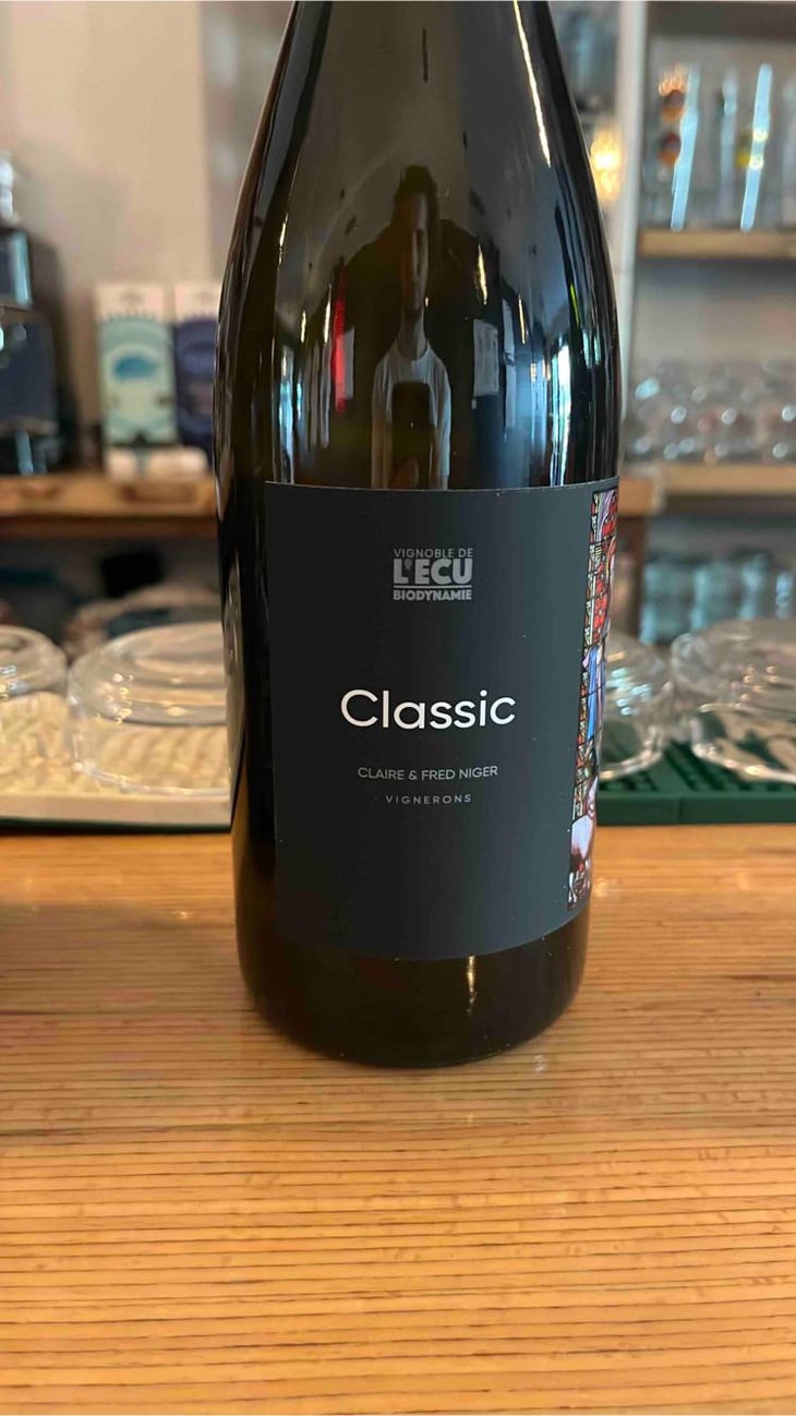 Classic (New Label 2022) - Domaine de L'Ecu - Claire & Fred NIGER 