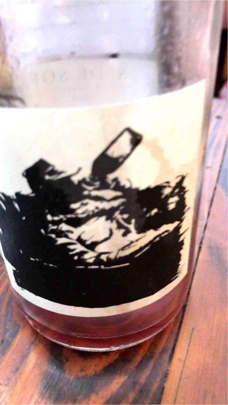 Vin de Sofa - Gentle Folk Wines - Gareth & Rainbo Belton 