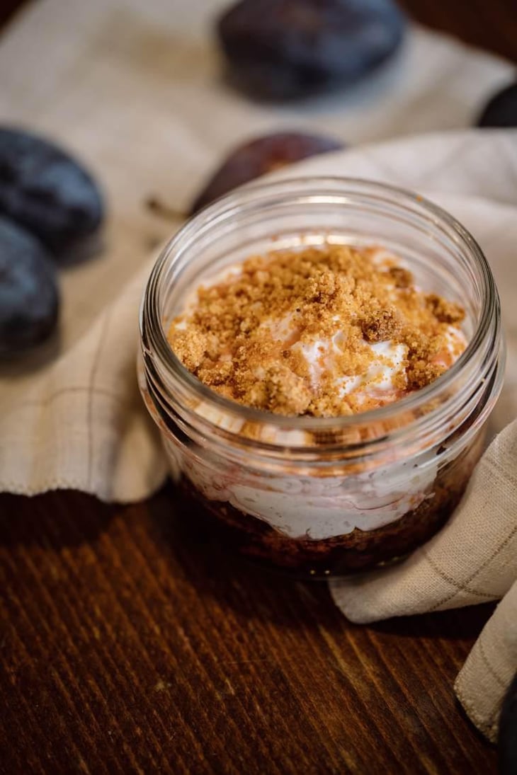 Compotée De Fruits, Nuage De Fromage Blanc & Crumble - L’Un des Sens - 555282
