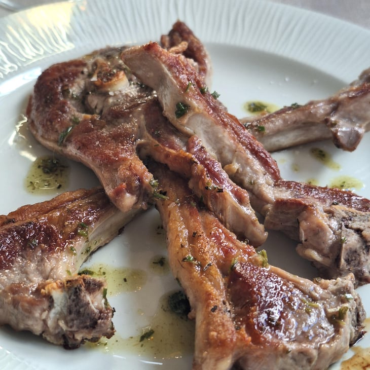 Côtelettes D'Agneau À La Façon Abruzze - Vinomax - 691510