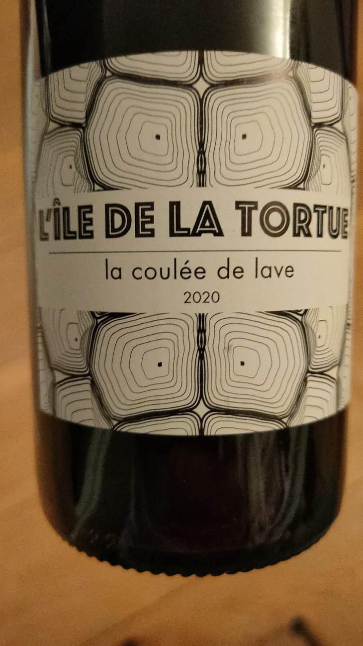 Coulée De Lave - Domaine Mada - Pauline Bousquet & Edouard Adam 