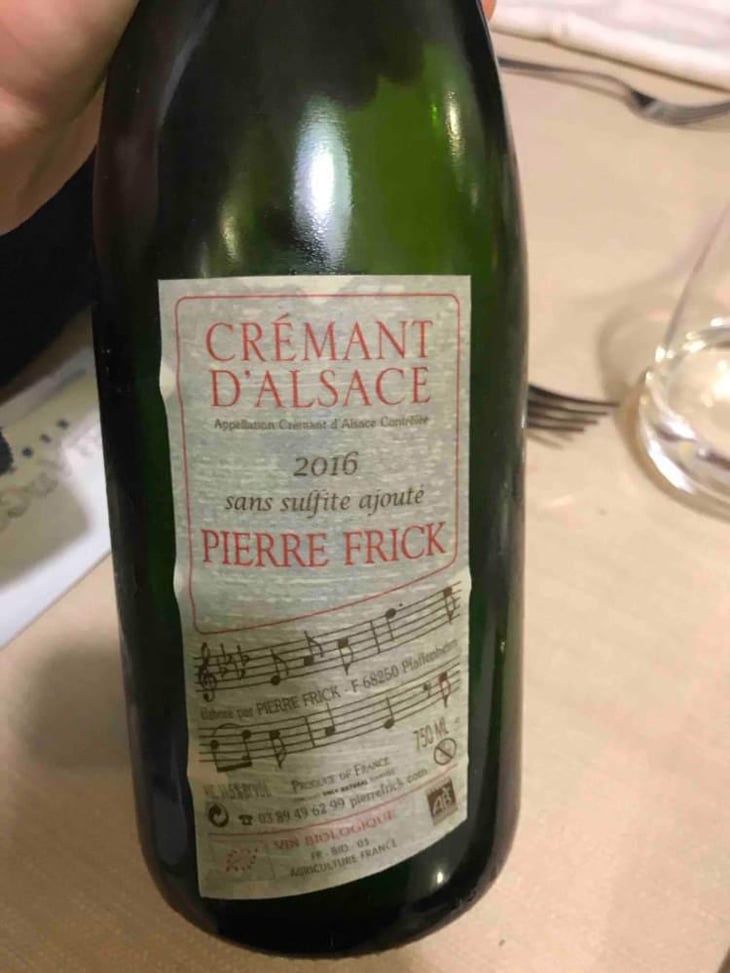 Crémant D'Alsace Blanc De Noir - Domaine Pierre Frick - Jean-Pierre, Chantal et Thomas Frick 
