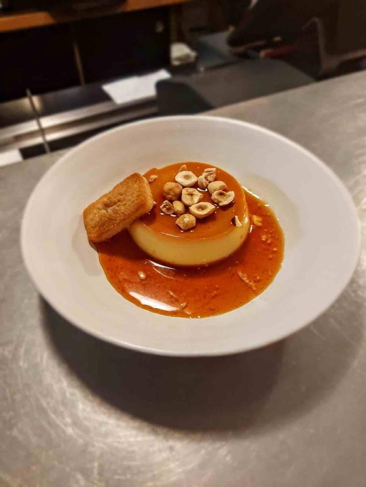 Crème Caramel, Noisettes Du Piemont Et Financier - Le Beaucé - 608633