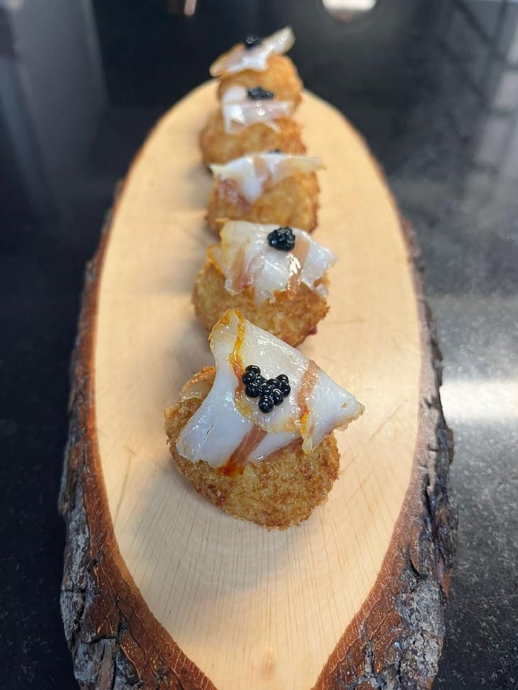 Croquetas De Gambas Con Panceta Curada Ibérica Y Huevas De Mujol - Pizzicato - 710245