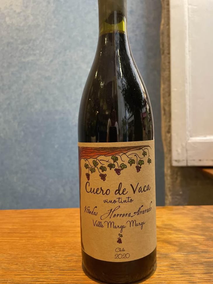 Cuero de Vaca - Viñedos Herrera Alvarado - Carolina Alvarado & Arturo Herrera 