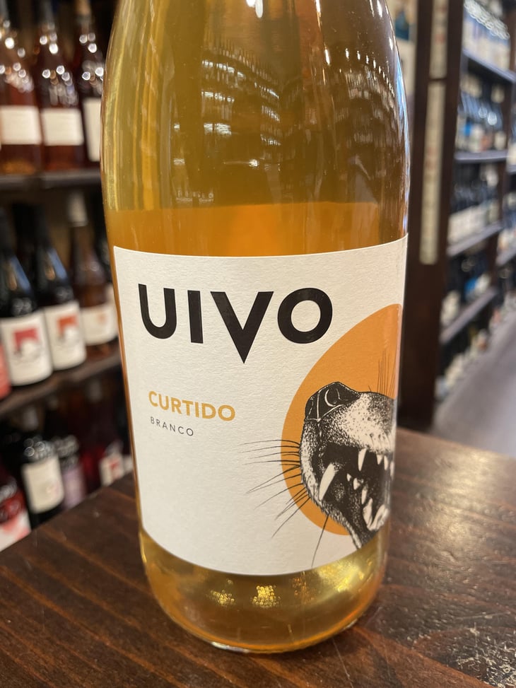Uivo Curtido - Folias de Baco - Tiago Sampaio 