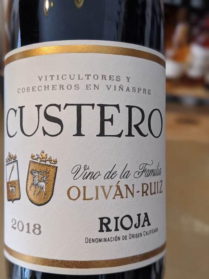 Custero - Tentenublo - Roberto Oliván 