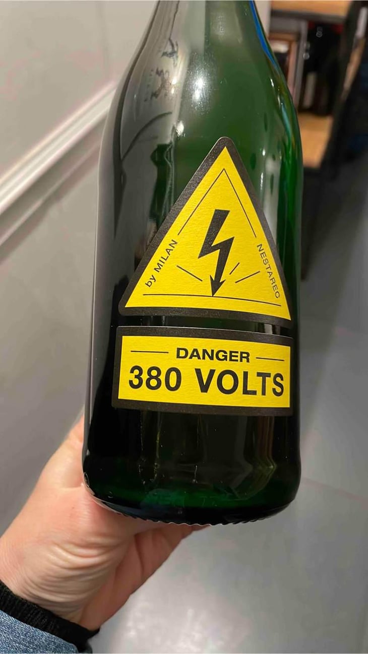 Danger 380 Volts - Milan Nestarec - Milan Nestarec 