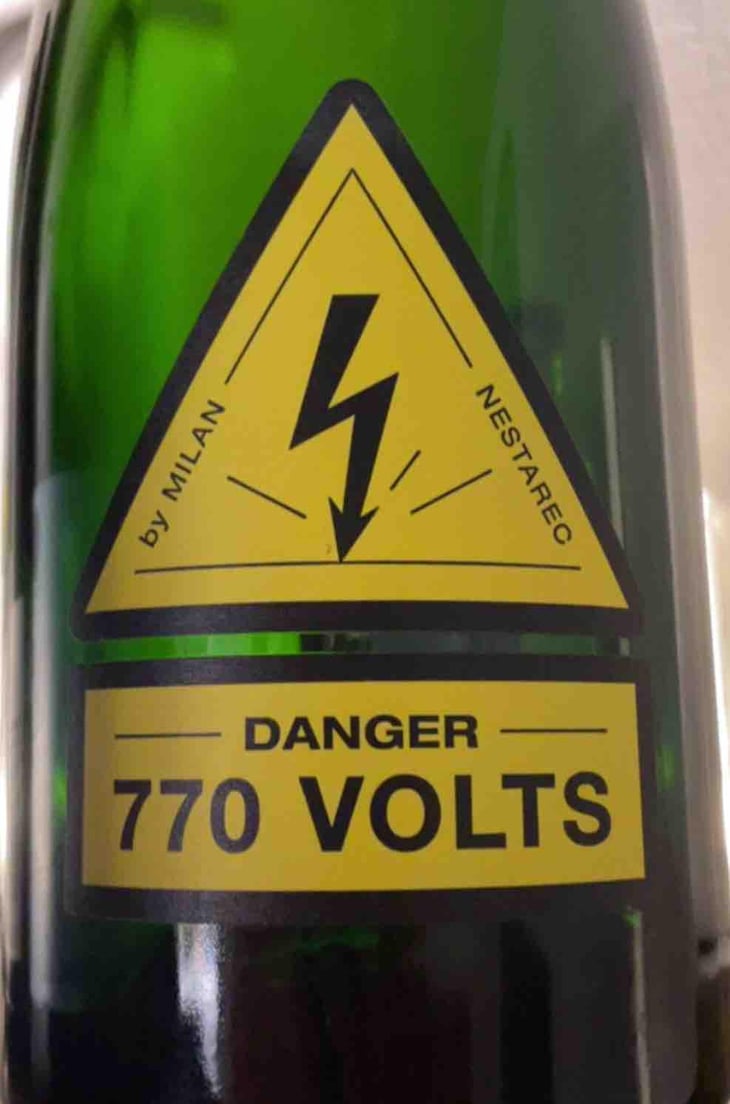 Danger 380 Volts - Milan Nestarec - Milan Nestarec 