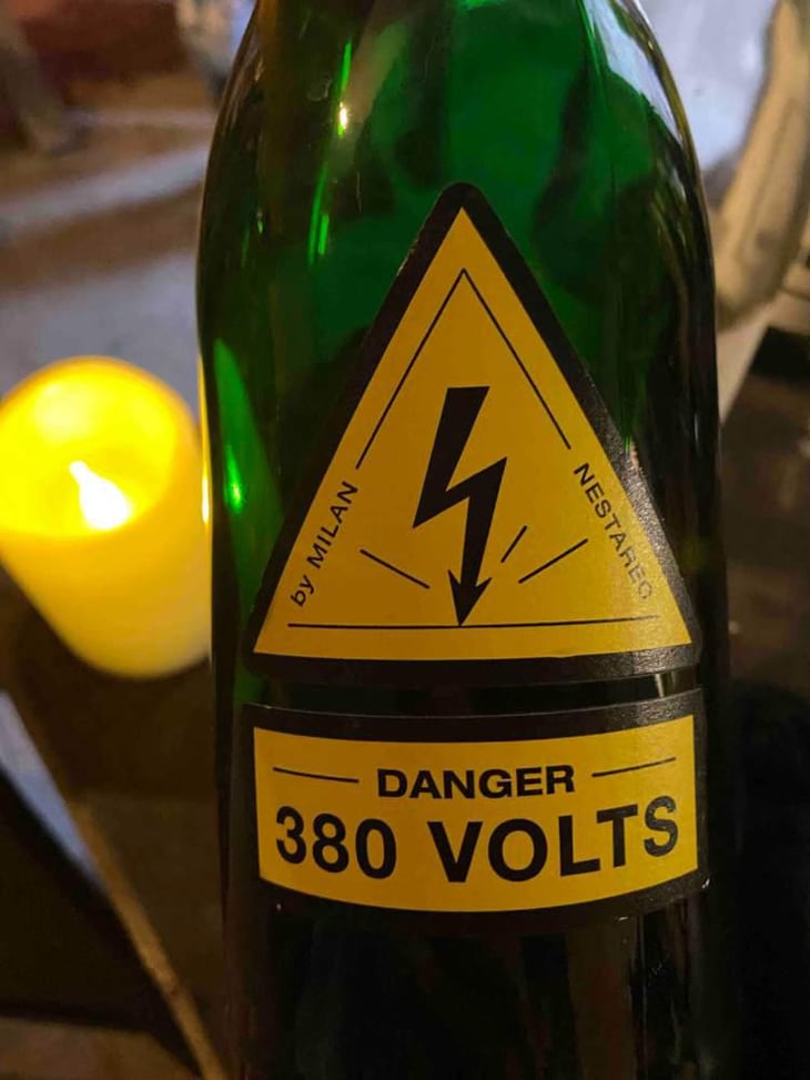 Danger 380 Volts - Milan Nestarec - Milan Nestarec 