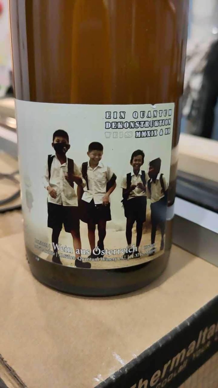 Dekonstruktion - Quantum Winery - Florian Schuhmann-Irschik 