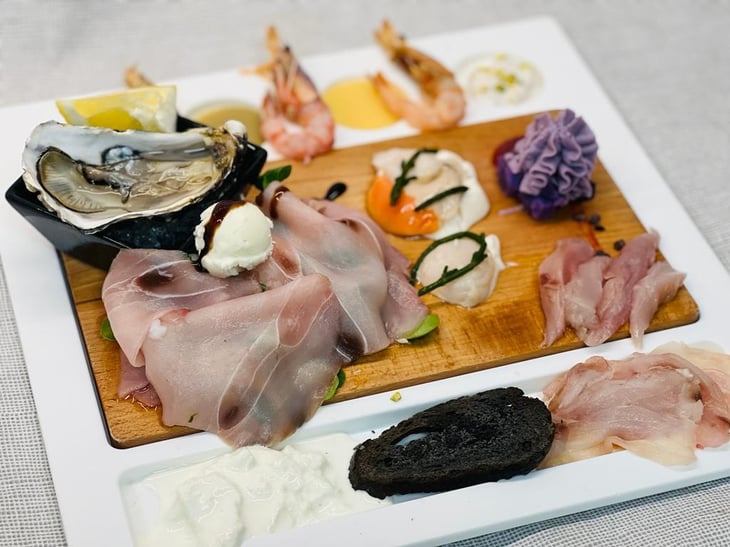 Degustazione Di Crudi Di Pesce - Raggiazzurro - 703512