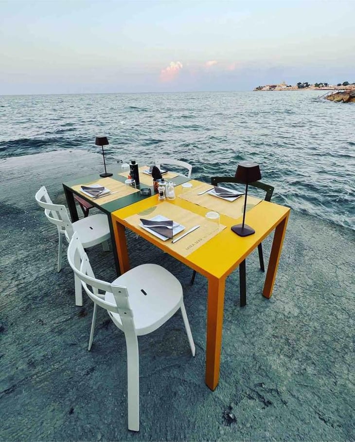 Dinner By The Sea -  - 509371
